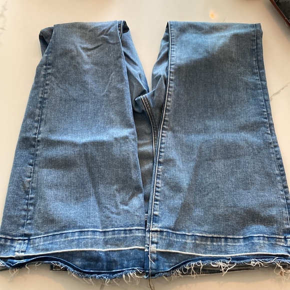 American Eagle- "Super High Rise Flare" Jeans- Size 10 - Picture 7 of 8